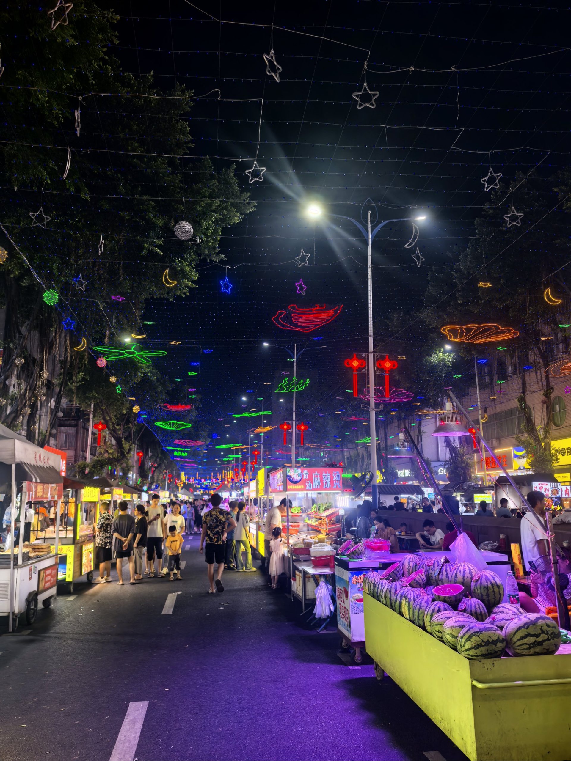 潮汕夜市才是这座城市的灵魂，我吃到凌晨两点还不想走